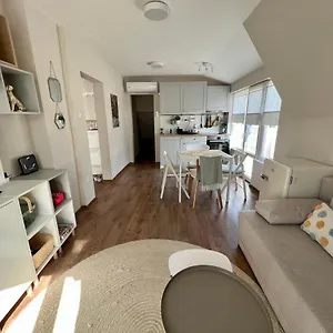 Dockview Atelier Бургас