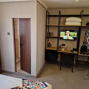 Otel микадо, Burgaz